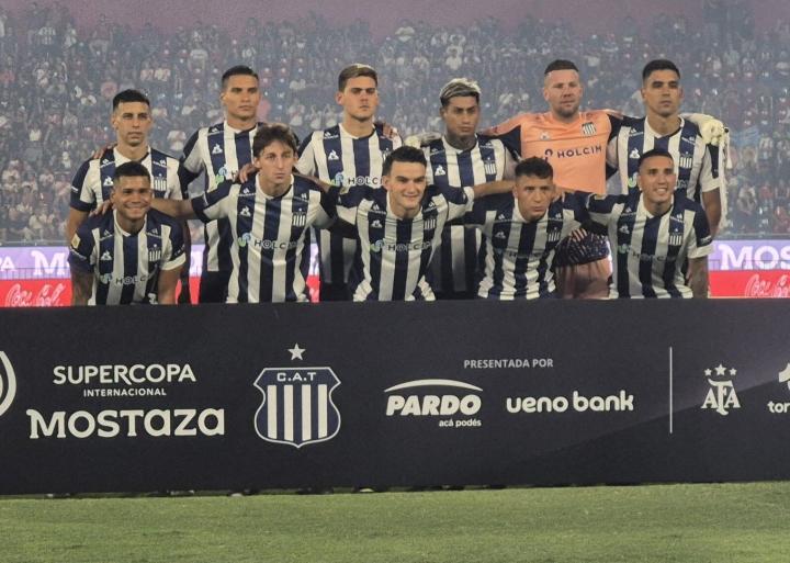 Talleres lo derrotó a River en Asunción y se llevó la Supercopa Internacional