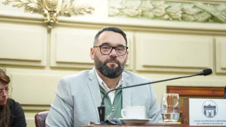 Boleta en papel: una ley que pone en el centro a quienes quedaron afuera de la digitalización