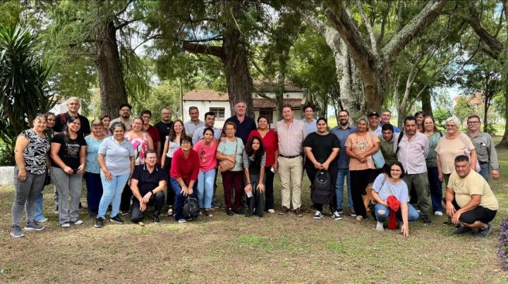 Mesa de agricultura familiar: avanzan en una agenda común y políticas concretas para el sector 