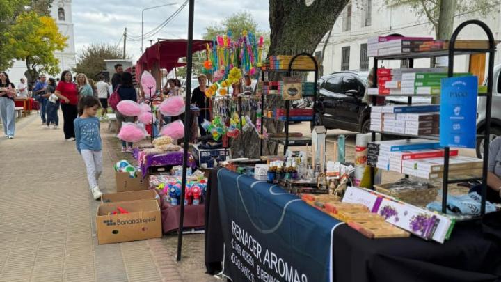 Exitosa primera Feria de Oficios en Plaza San Martín