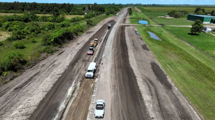 Ruta 1: el Gobierno Provincial avanza con la repavimentación completa entre Alejandra y Arroyo El Gusano