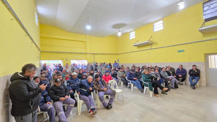 Municipales de San Javier levantan las medidas de fuerza hasta el 14 de agosto