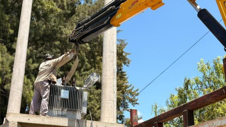 Calchines: El barrio Rosas ya cuenta con energía eléctrica oficial y segura