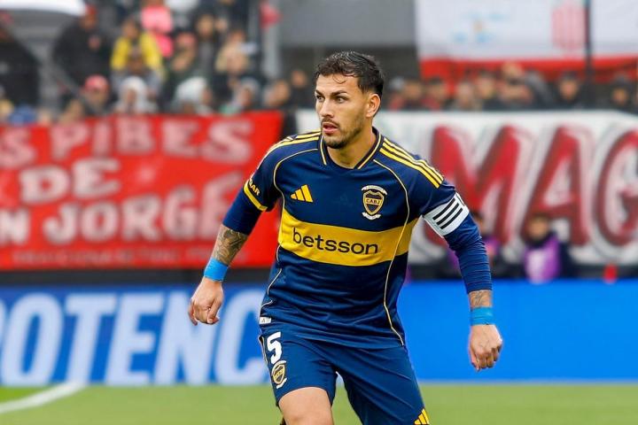 Boca le ganó a River el superclásico con gol de penal de Paredes