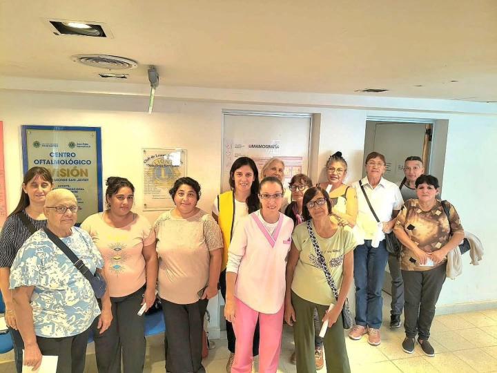 Continua el traslado de mujeres de Alejandra para realizar estudios de mamografía en San Javier