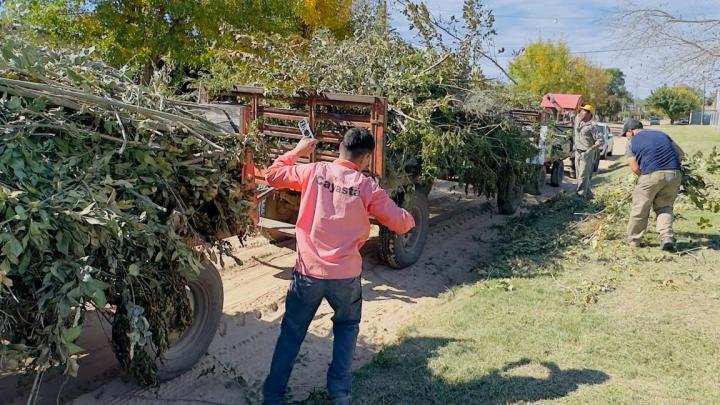 Cayastá refuerza la recolección de ramas y solicita colaboración de los vecinos