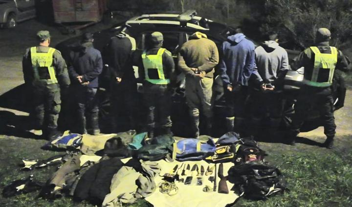 Los Pumas de San Javier atraparon una banda con cuchillos y rifles
