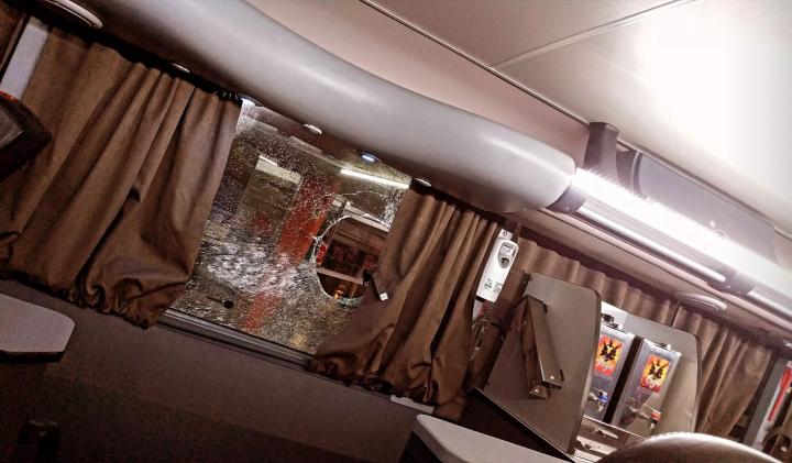 Atacaron el colectivo que trae policías del sur a San Javier, Helvecia y los pueblos de la costa 