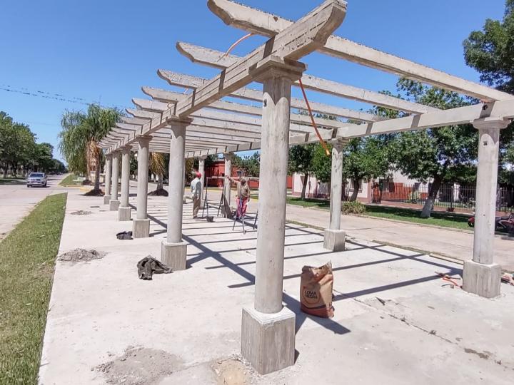 Recta final para la pérgola de Avenida San Martín en Alejandra 