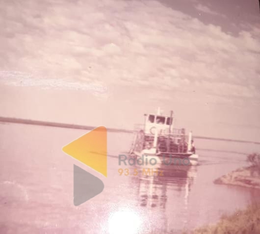 ¡Histórico! Asoma una chata de San Javier hundida hace 29 años en arroyo Las Cañas 