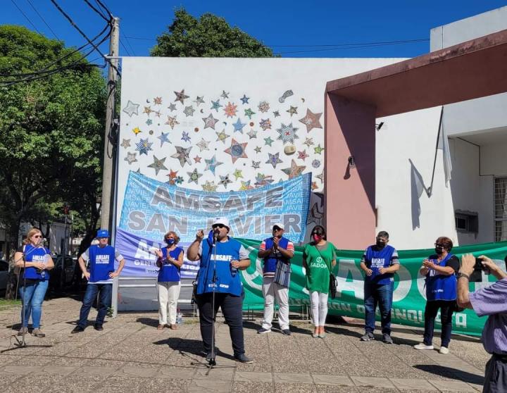 Paro docente: AMSAFE San Javier, Vera y General Obligado se manifestaron solicitando mejores condiciones laborales 