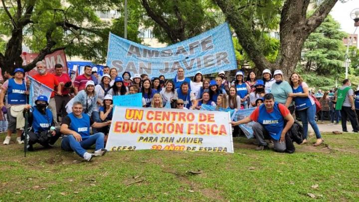 Jornada de lucha: Gran número de docentes de San Javier se manifestaron en Santa Fe