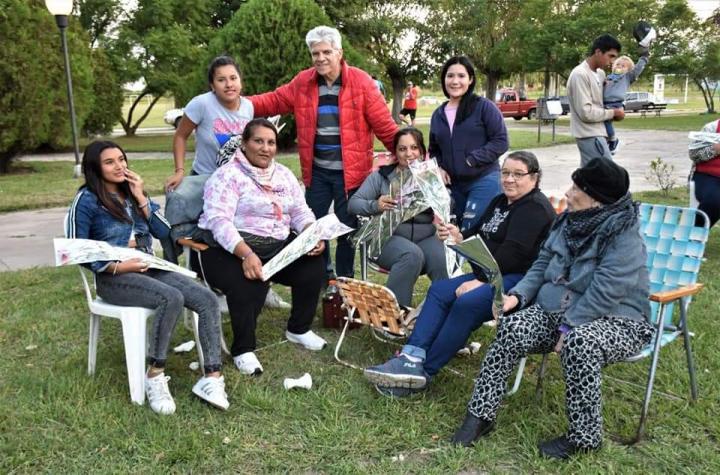 Cacique Ariacaiquín: El Senador Baucero homenajeó a las mujeres del pueblo 
