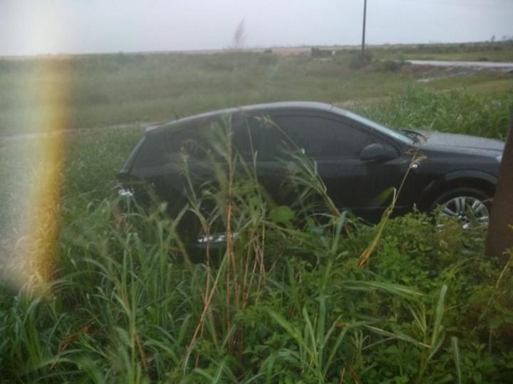 En el medio del temporal despistó una docente de San Javier 