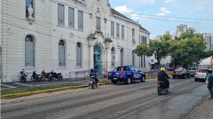 Santa Fe: Colegio Almirante Brown con custodia policial tras recibir amenazas