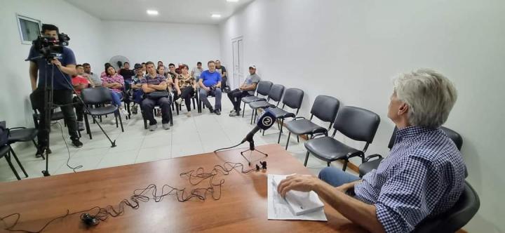 San Javier: El Senador Baucero entregó más de $500.000 para ayudar instituciones