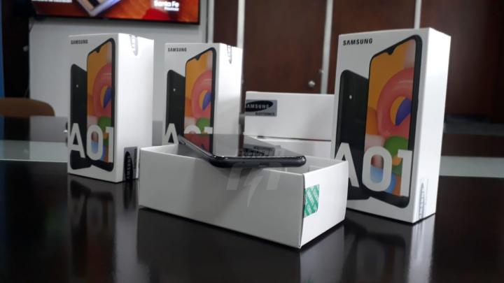 Se entregarán teléfonos celulares y becas a chicos de doce escuelas de los departamentos San Javier y Garay 
