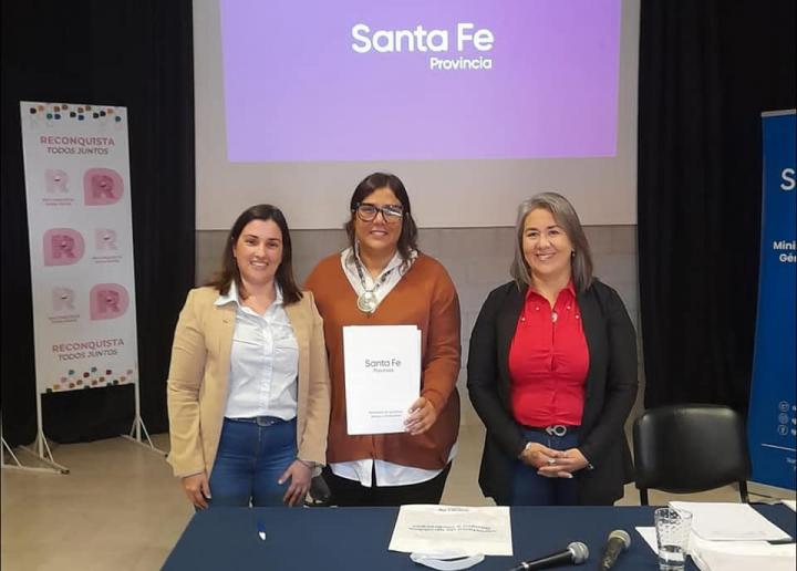 Maribel González firmó importantes convenios entre San Javier y el Gobierno provincial 