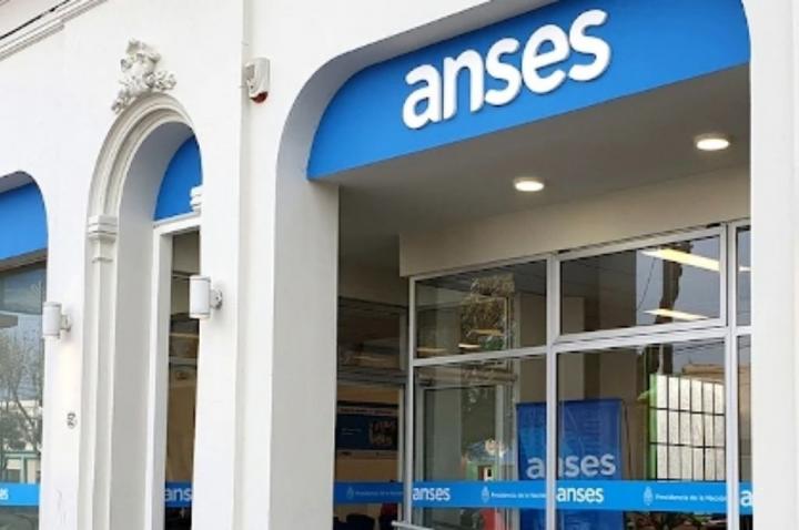 Tres días sin actividad bancaria: cómo quedó el calendario de pagos de Anses