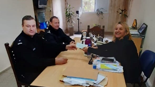Santa Rosa de Calchines: La Presidenta Comunal Natalia Galeano entregó aportes a la comisaría III