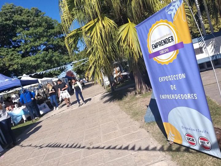 Emprende Crespo: Se realizó la tercera edición y contó con la presencia del Senador Rodrigo Borla