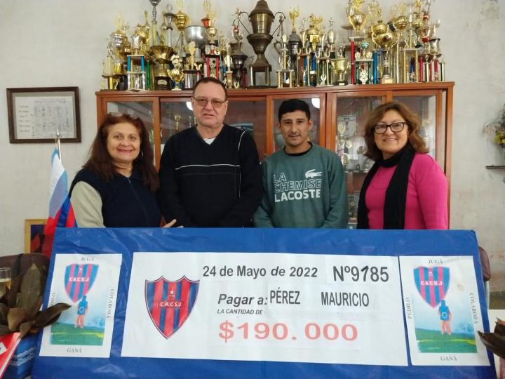 El Club Central entregó el premio mayor de 