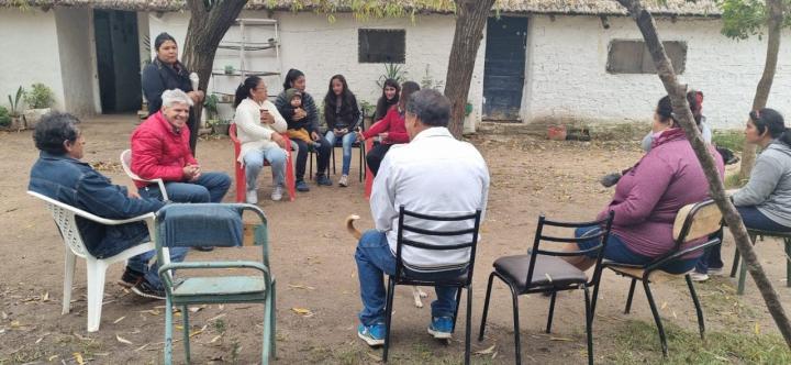 San Javier: El Senador Baucero visitó vecinos de la localidad