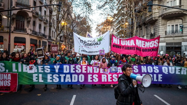 Miles de personas renovaron su reclamo de Ni Una Menos frente al Congreso