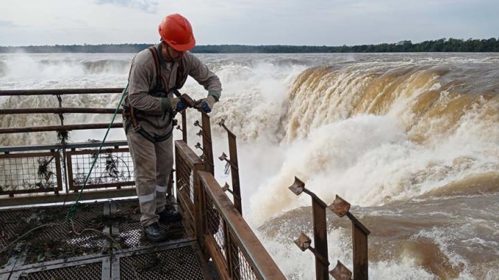 Trabajos de reapertura del circuito la Garganta del Diablo en las Cataratas