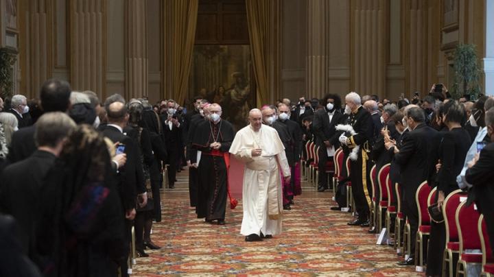 El Vaticano busca reabrir un 