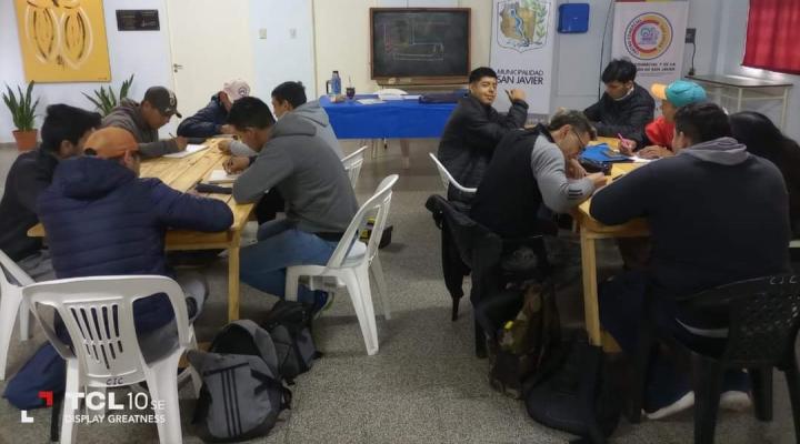 Va a pleno el curso de electricidad en la Municipalidad de San Javier 