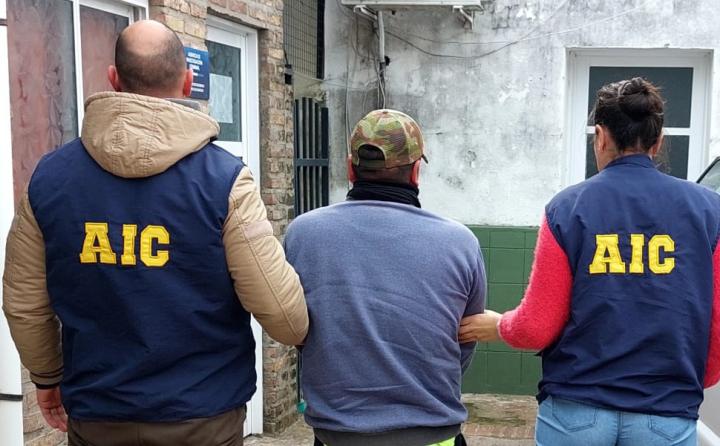 La AIC Helvecia atrapó un peligroso sujeto con pedido de captura 