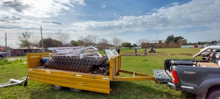 Costanera de San Javier: Las empresas montan las casas para los vecinos que deberán salir del borde del río 