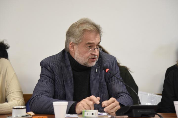 Mirabella presentó un proyecto para abordar el trastorno por déficit de atención e hiperactividad