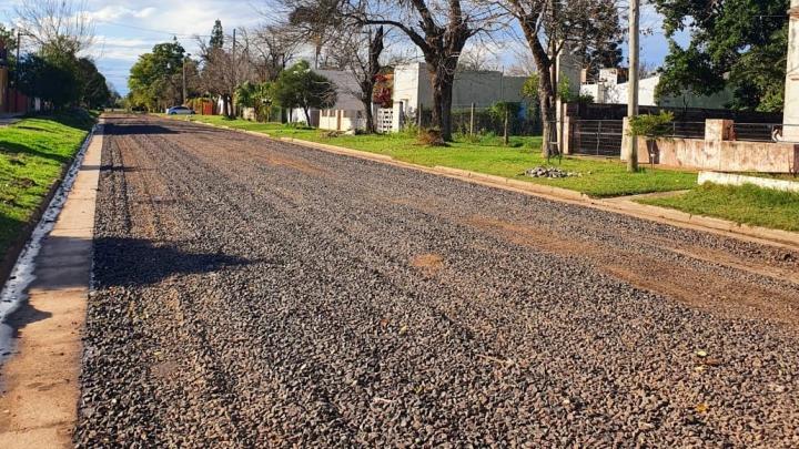 Alejandra: Avanzan las obras de ripio en las calles de la localidad