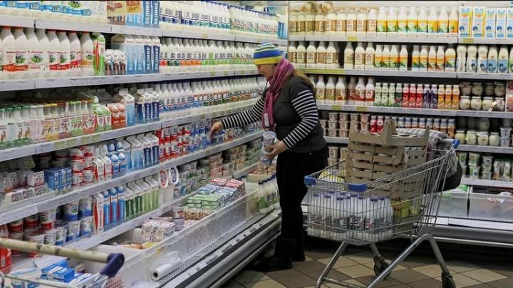 La inflación ya acumula casi 50% en lo que va del año y el 2022 cerraría cerca de los tres dígitos