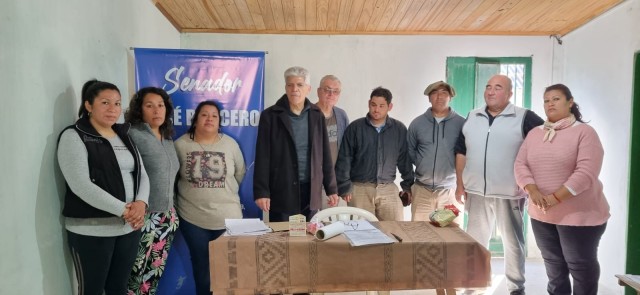 Colonia Teresa: El Senador Baucero recibió a vecinos e instituciones en la Casa del Senado