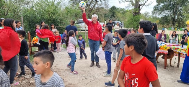 El Senador Baucero Festejó el Mes de la niñez en Barrio San Francisco y Colonia La Criolla