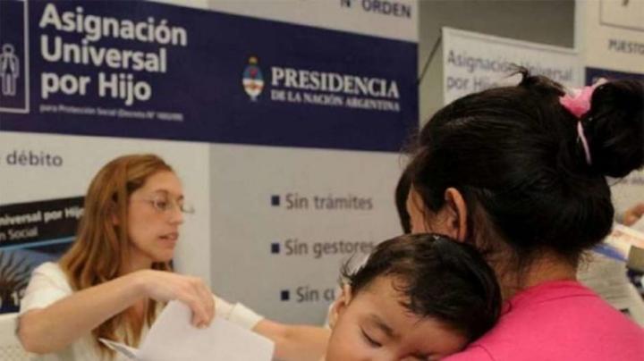 Pagarán un bono de $20.000 por hijo a los trabajadores de menores ingresos