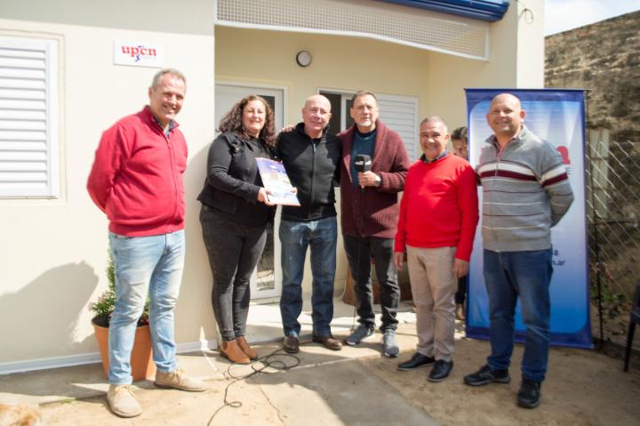 Cayastá: Edgardo Berli participó de la entrega de una casa del programa de vivienda de UPCN