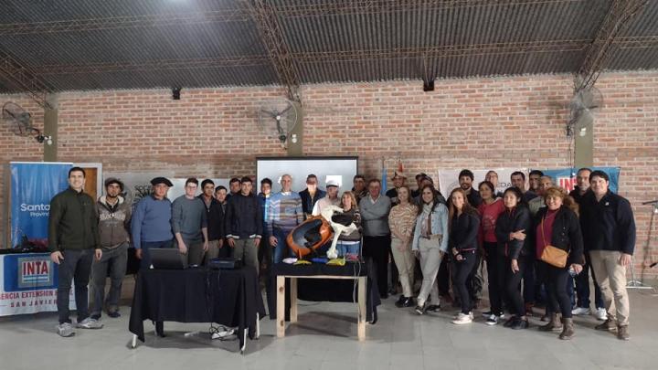 San Javier: se realizó charla sobre atención de partos y manejo del ternero recién nacido