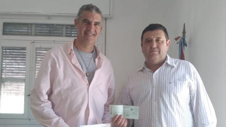 Mascías: Carlos Kaufmann entregó aportes del Senador Ricardo Kaufmann a la Escuela Agrotécnica