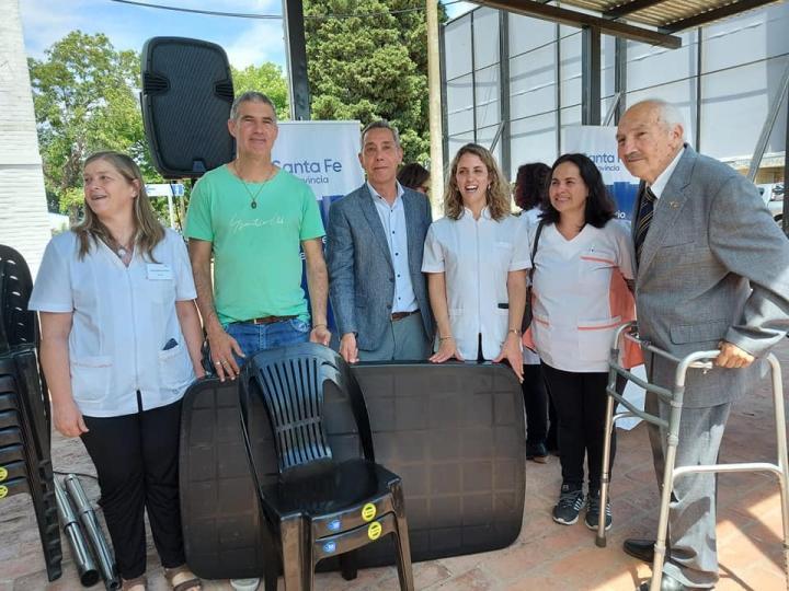 Helvecia: El Senador Kaufmann y el Sec. de Salud entregaron equipamiento a Centros de Salud del departamento