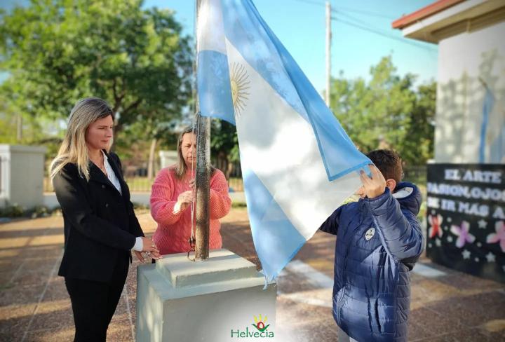 Helvecia: La Presidente Comunal participó del acto de inicio del programa de Jornada Extendida