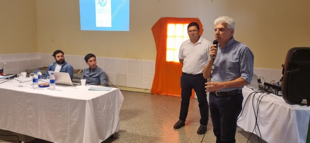 El Senador Baucero participó de la charla sobre 