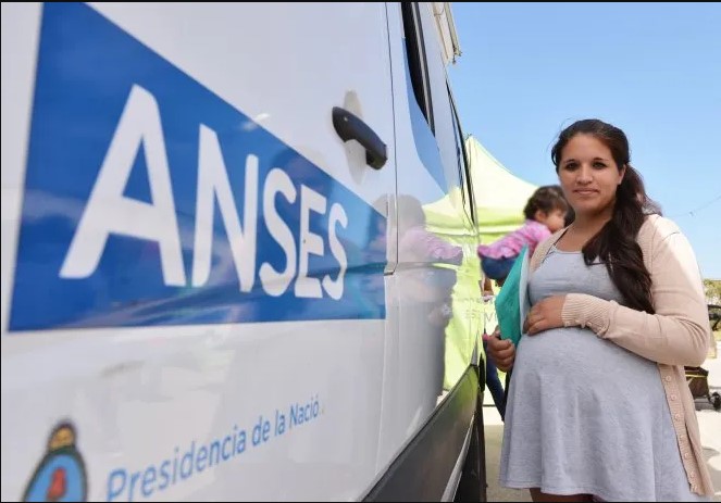 El Gobierno oficializó el aumento en las asignaciones familiares