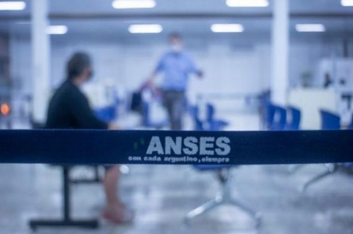 Oficializan el aumento de jubilaciones y el haber mínimo