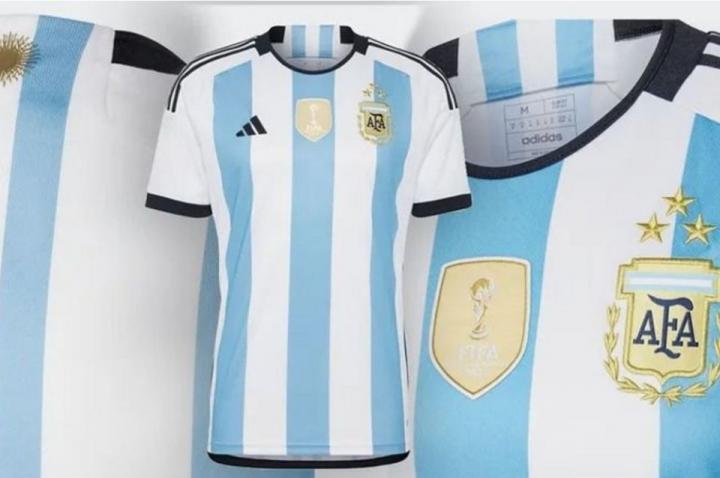 Se agotó la camiseta de la Selección con las tres estrellas