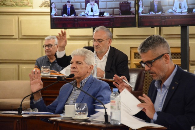 Senador Baucero: 
