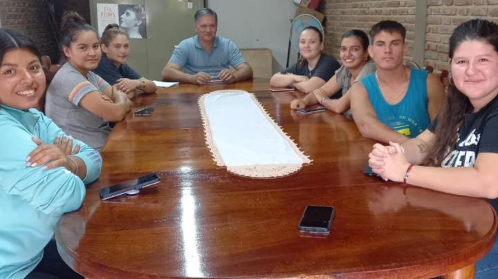 La Brava: Reunión entre la Comuna y estudiantes de nivel terciario locales